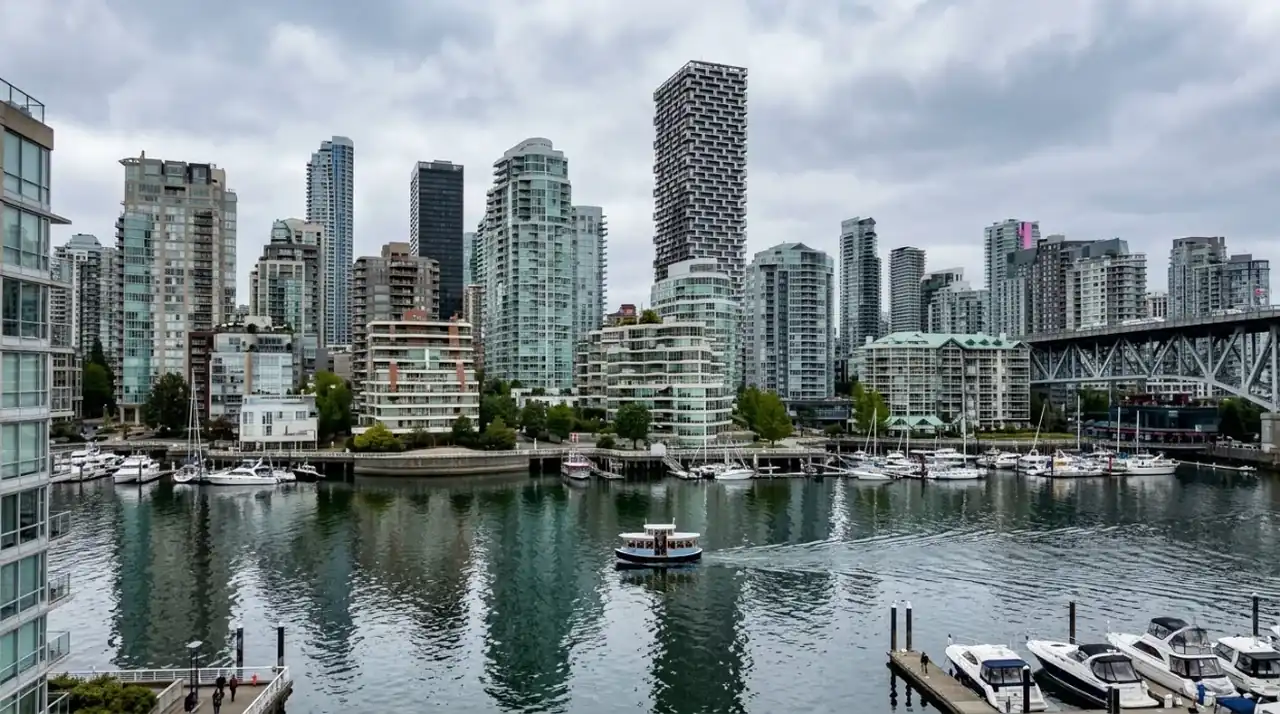 Vancouver City and Seal Colony Scenic Boat Tour view 10